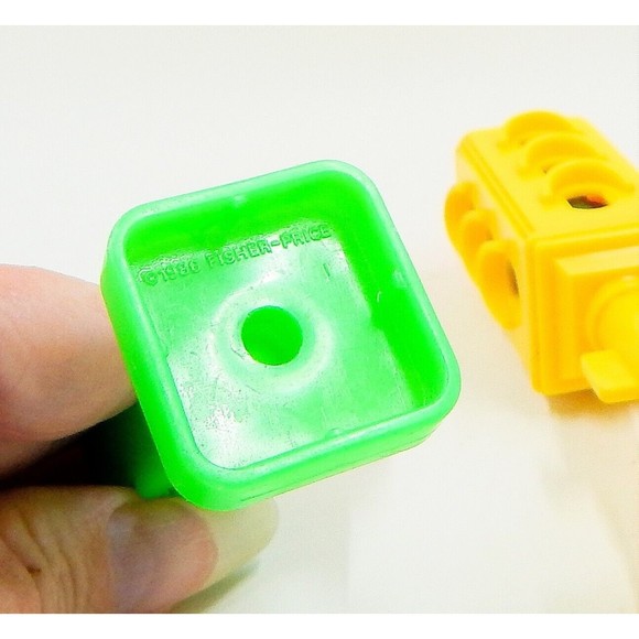 Fisher Price Little People 2500 Main Street Lot Traffic Light Green Park Meter - Picture 10 of 11